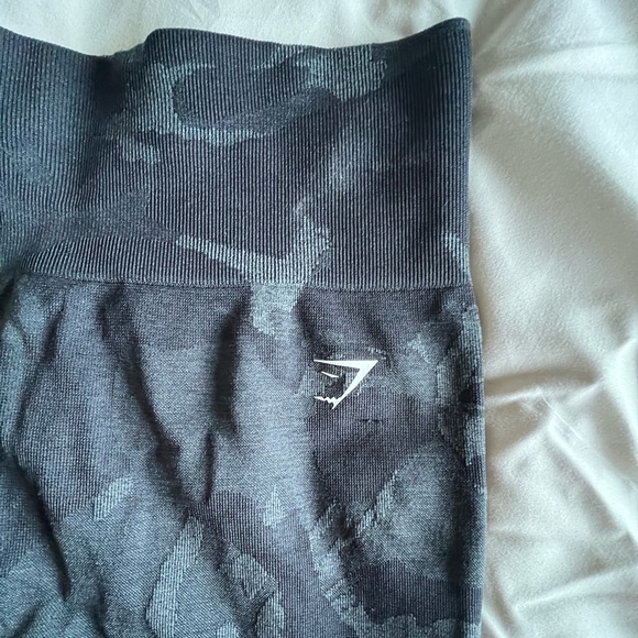 Gymshark Adapt Camo Seamless Leggings - Picture 6 of 8